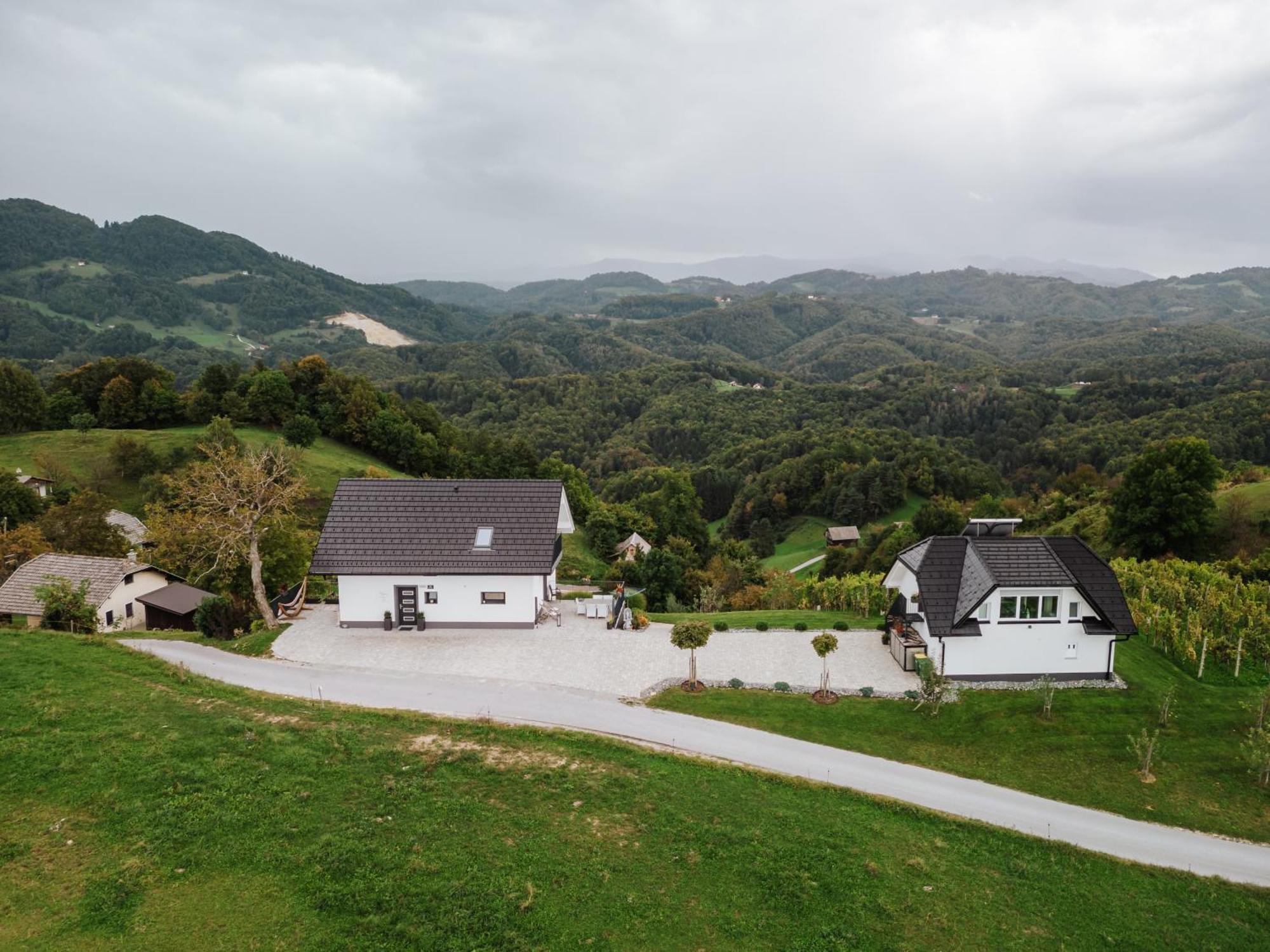 Gorica pri Slivnici Tanja S Holiday Home In Nature With Sauna And Hot Tub מראה חיצוני תמונה